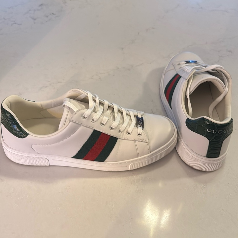 PRICE DROP!! Moving Sale! Authentic Gucci Ace Sneakers - Size 39 - Worn Twice!